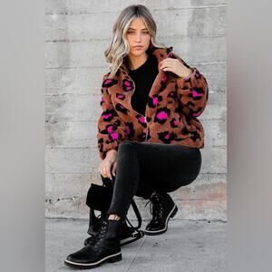 Stylish Leopard Print Jacket